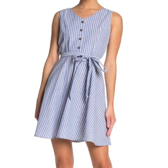 {Papillon} dress - Picture 1 of 1